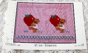 Little Memories Smocking Plate Straw-Bearies 034 OOP